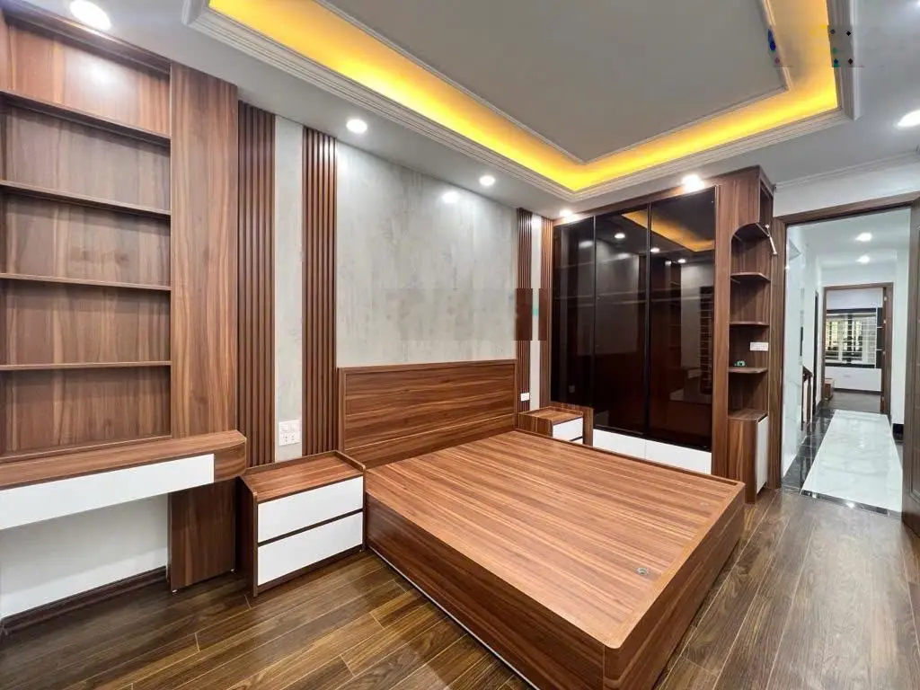 Phố Trần Khát Chân | Ngõ Ba Gác | Sổ Nở Hậu | 47m2 x 6Tầng - 6,2 Tỷ (Có TL )