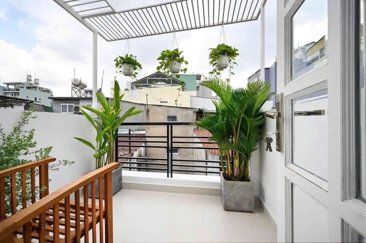 Bán giá rẻ nhất khu vực, nhà 2 tầng Đinh Bộ Lĩnh cho con du học, DT 20m2, Hẻm ba gác, Chỉ 1.9 tỷ