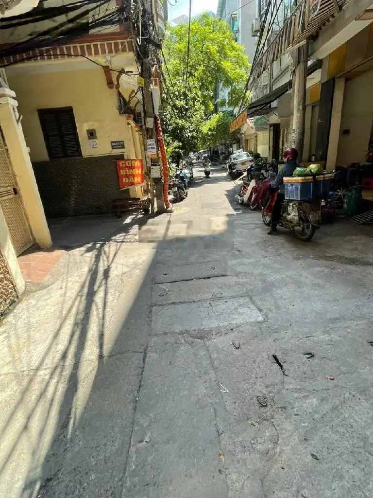 Bán nhà phố siêu rẻ Kim Mã - Ba Đình