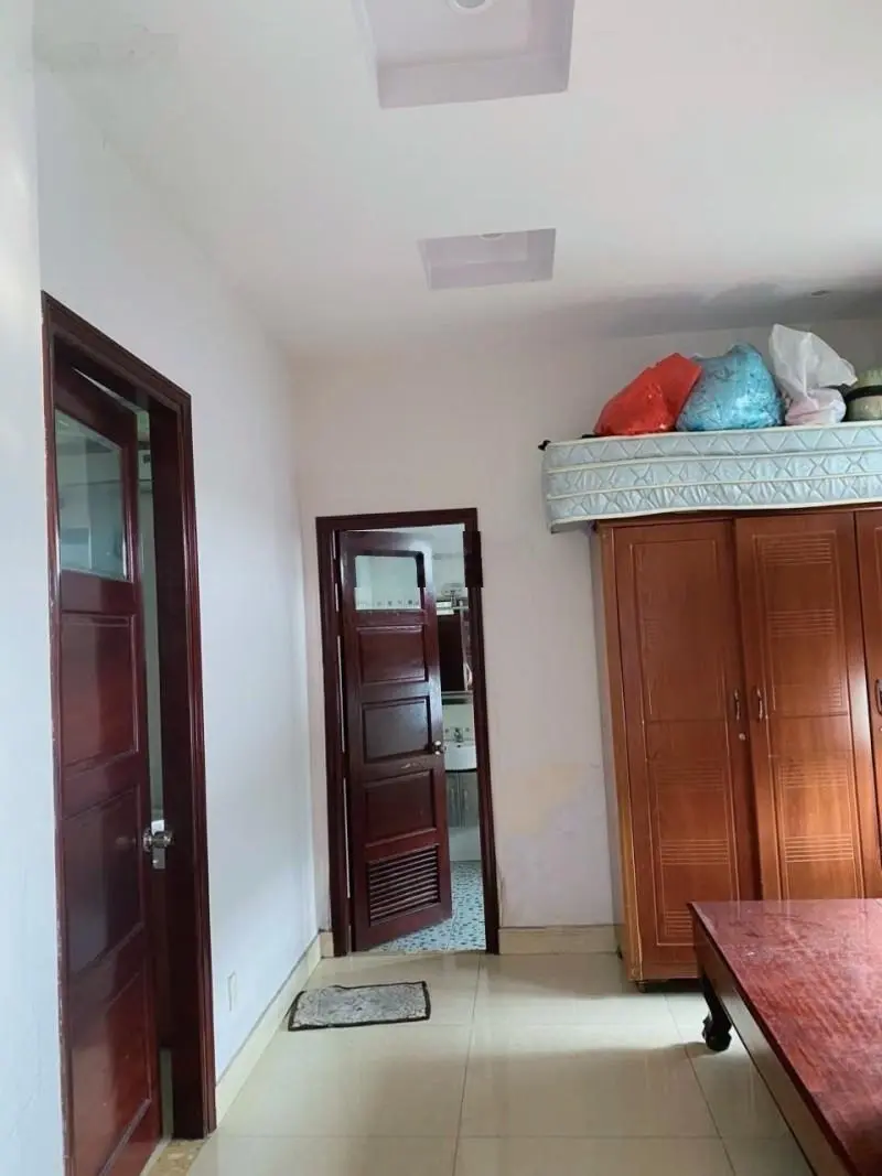 Chính chủ bán biệt thự Châu Âu 2 mặt tiền trung tâm tp. Dĩ An
