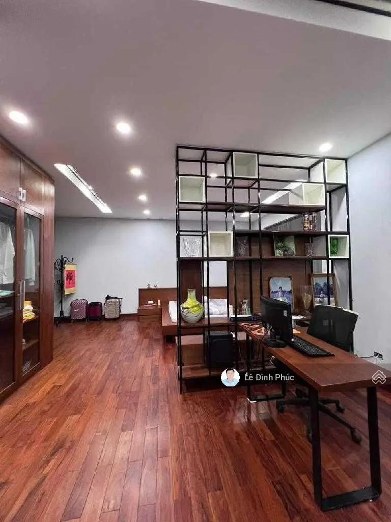 Biệt thự liền kề, lô góc, 150m2x4T, mặt tiền 10m, vỉa hè, 3 ô tô tránh, 3 bước ra hồ, 28 tỷ