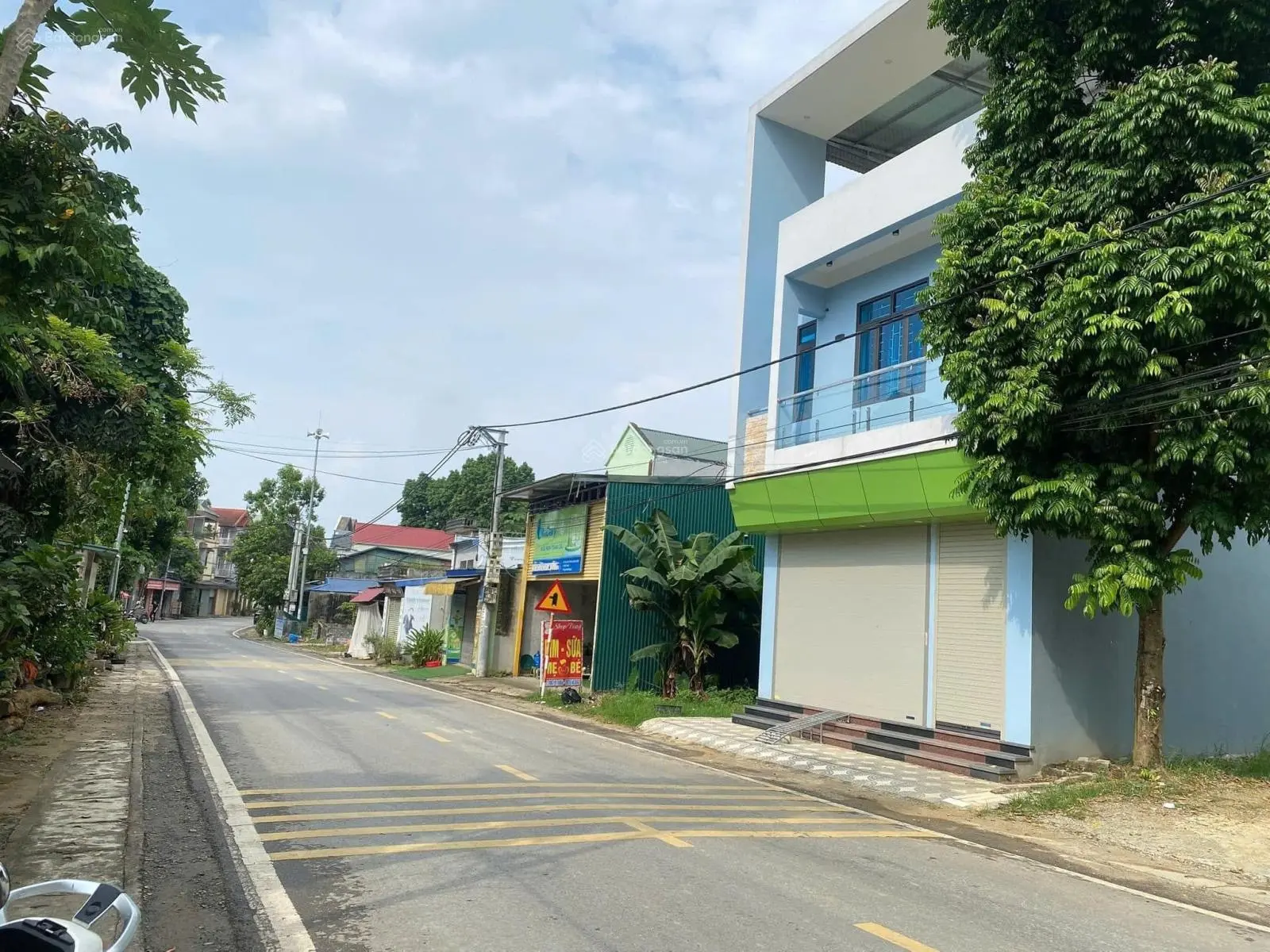 Cần bán 112,2m2 full thổ cư trục chính Phú Mãn đã sẵn khuôn viên chỉ việc xách vali về ở