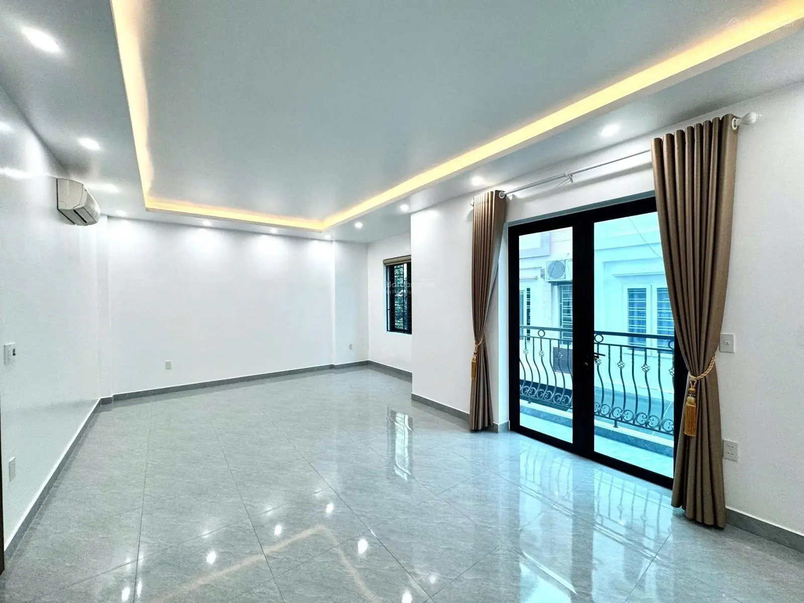 Bán nhà đẹp lô góc 3 mặt thoáng Thiên Lôi, gần Aeon Mall, Lê Chân, Hải Phòng, SĐCC, giá tốt