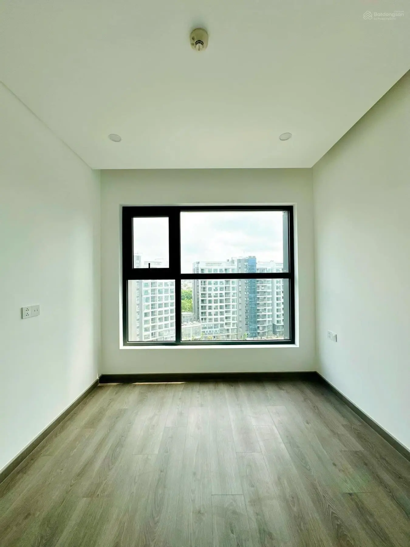 GIẢM SỐC! Bán nhanh Diamond Alnata 2PN-2WC (88,8m2) view đại lộ chỉ 4,2 tỷ