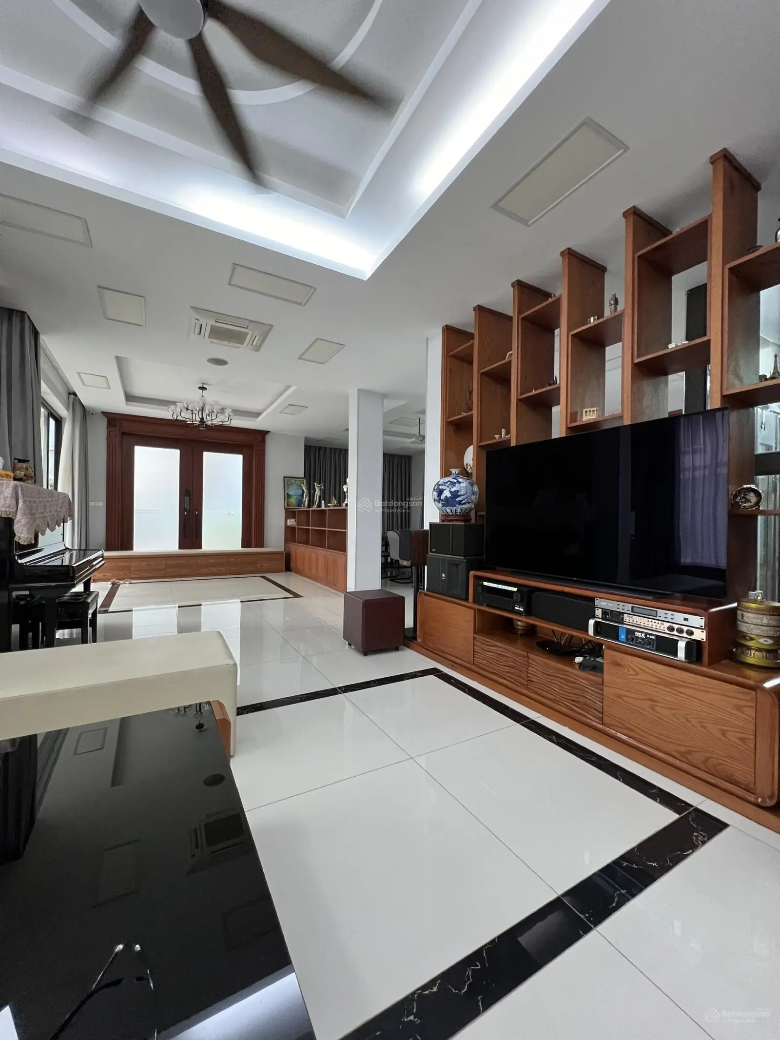 Chính chủ gửi bán căn biệt thụ liền kề thông thoáng Quang nhà,có an vườn đẹp nhất KDT Bắc Linh Đàm