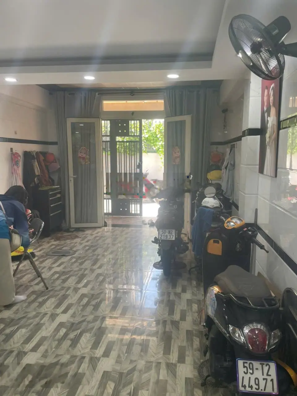 Bán nhà 2 mặt hẻm - hẻm rộng 4-5m , cách đường lê co 13m nhà đẹp ở ngay sổ hồng chính chủ