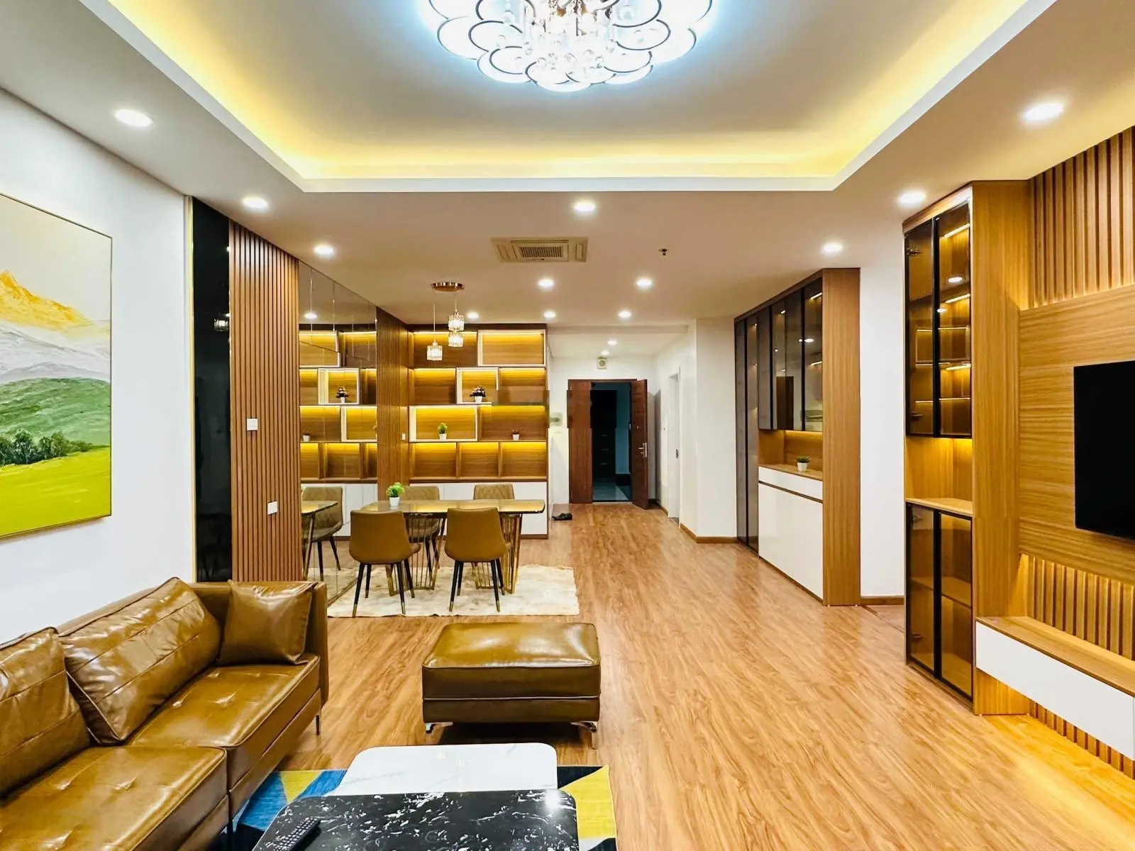 Gia đình tôi bán căn hộ 120m2 BC ĐN ở Golden Field Nguyễn Cơ Thạch giá chỉ 6,5 tỷ có đàm phán