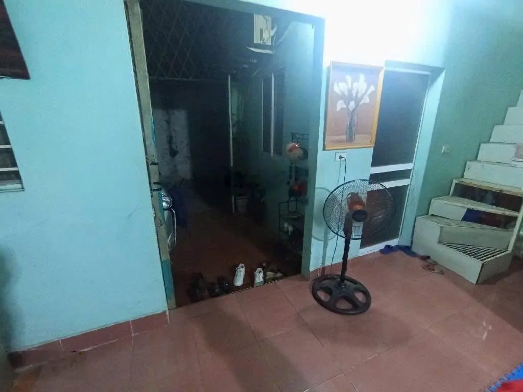 Bán nhà Đông Ngạc 50m2, 2 tầng, mặt tiền 6.7m, giá 6.39 tỷ Bắc Từ Liêm. Chủ xác định bán đất