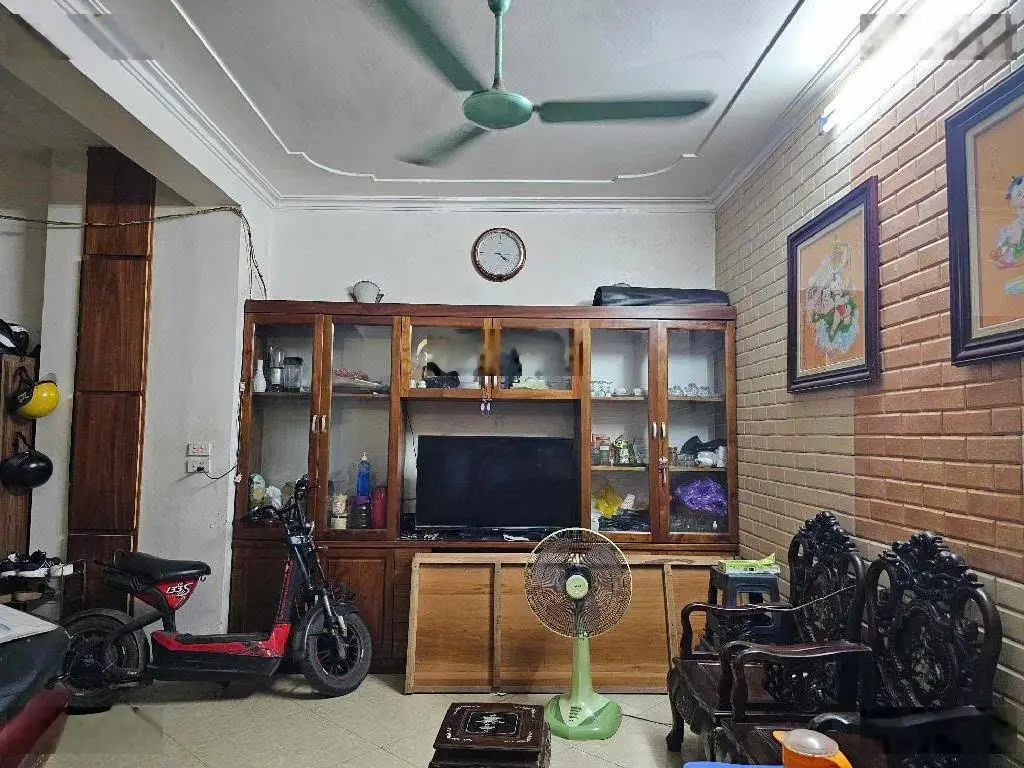Bán nhà ngõ đẹp nhất Bạch Đằng DT 42m2 thiết kế 4 tầng giá chỉ 7.5 tỷ sổ vuông vức