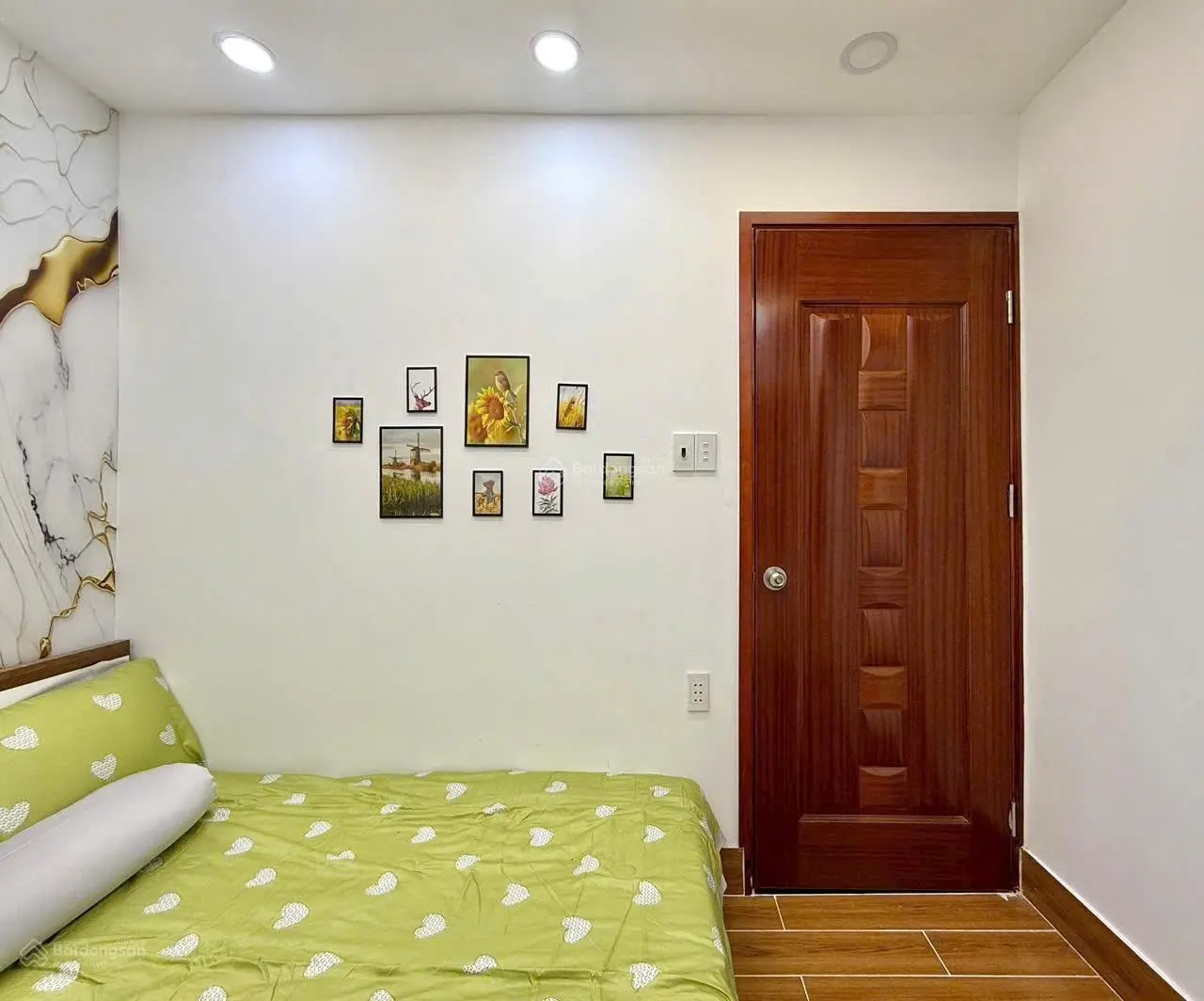 Nhà đẹp hẻm 1/, dưới 3 tỷ, hẻm trước nhà 6m, nhà trống, full nội thất mới đẹp. Liên hệ: 0906 435 ***