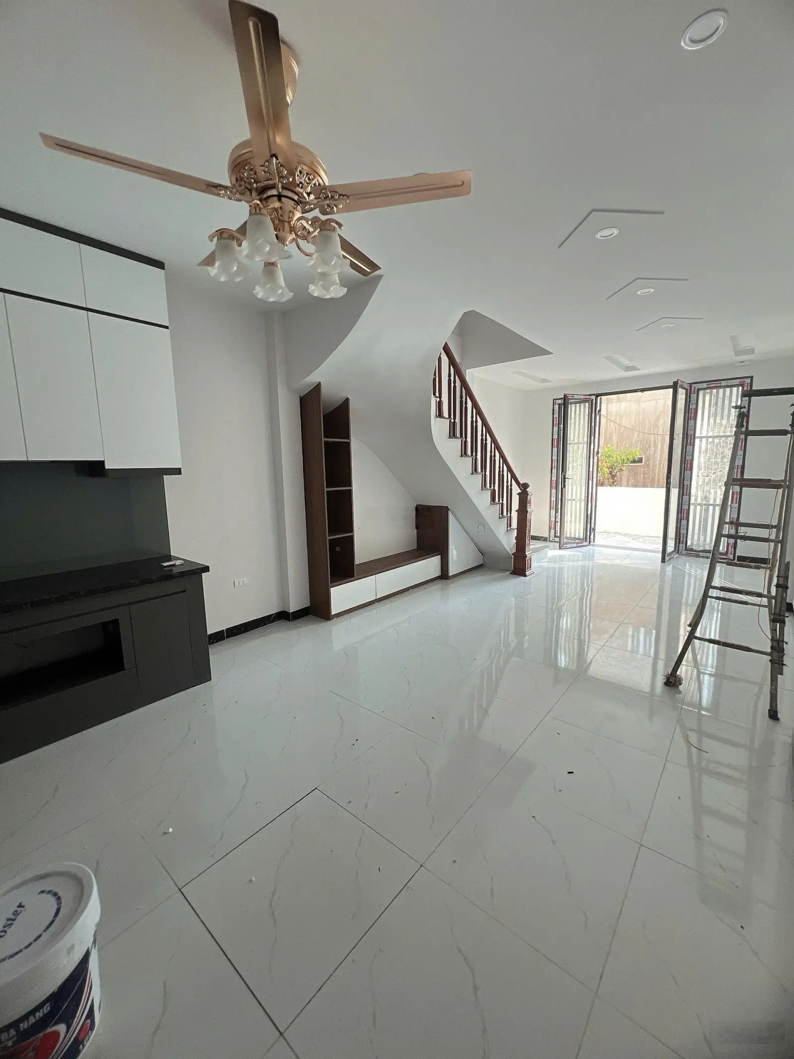 Nhà Độc Lập Đại Thành 51mx3t giá 3,55 tỷ full nội thất. 68mx3t giá 3,7 tỷ đường 3,5m ô tô đỗ cửa