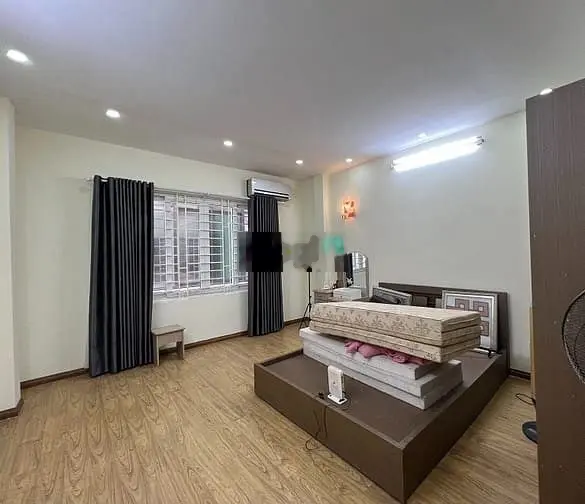 Chính chủ cô Vinh bán Nhà Xã Đàn, Đống Đa. 36m2 lô góc 2 thoáng MT 4m