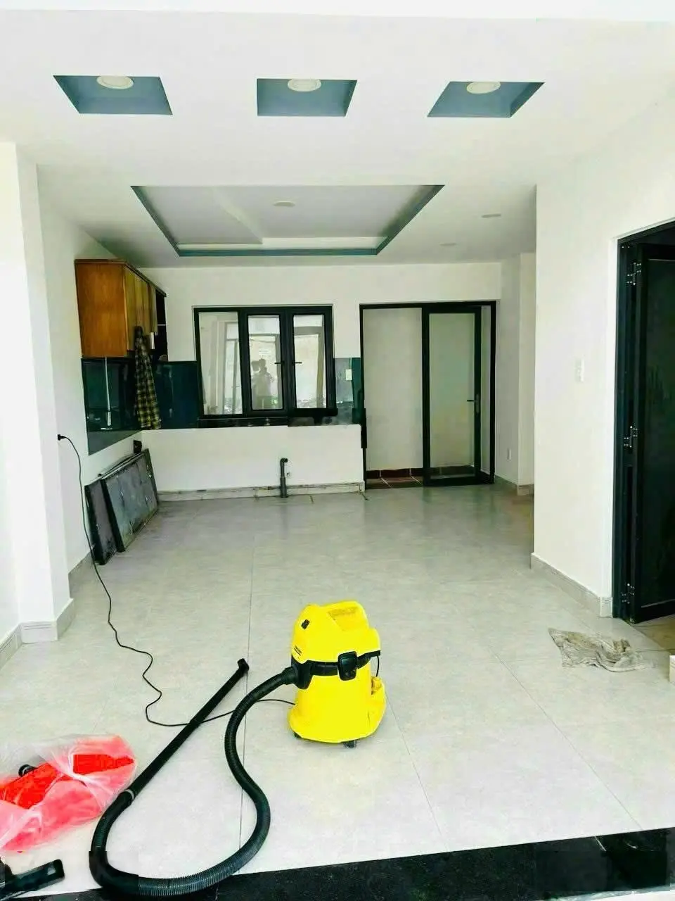 Bán gấp căn nhà 68m2 (4,5m x 15m) Giá 3.2 tỷ. Bùi Hữu Nghĩa, P7/Q5. Cho thuê 30 triệu/tháng