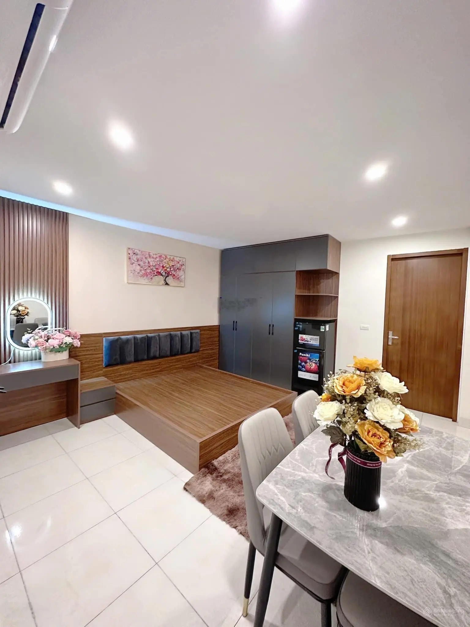 Sát mặt tiền Trường Sa! Vị trí kinh doanh - hẻm thông ôtô - 3 tầng 4x15m - chỉ 12 tỷ TL