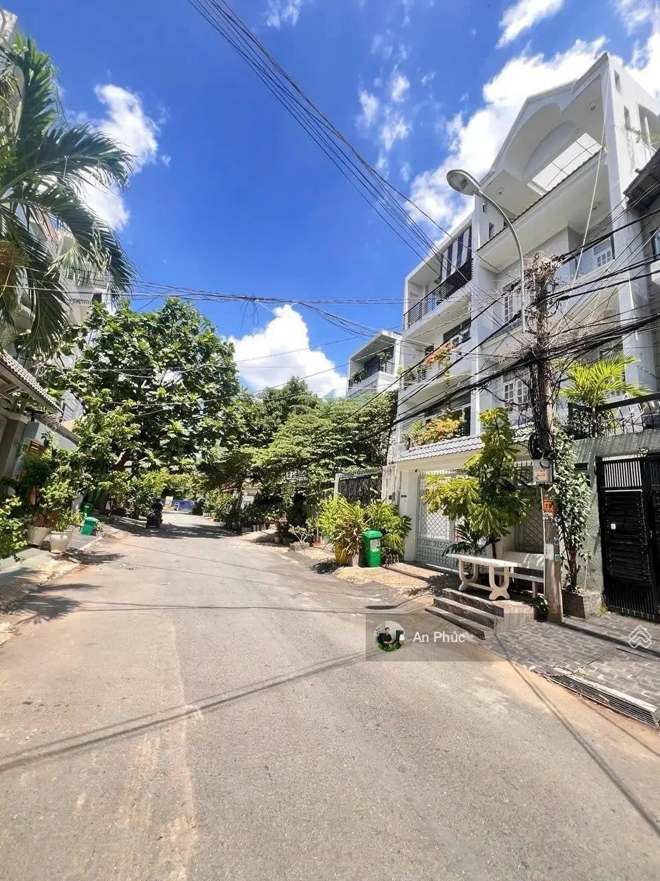 Nhà đẹp giá tốt 1trệt/3lầu khu 215 Nguyễn Văn Hưởng, Thảo Điền Q2. DT 5x24, 120m2. Giá chỉ 24 tỷ TL