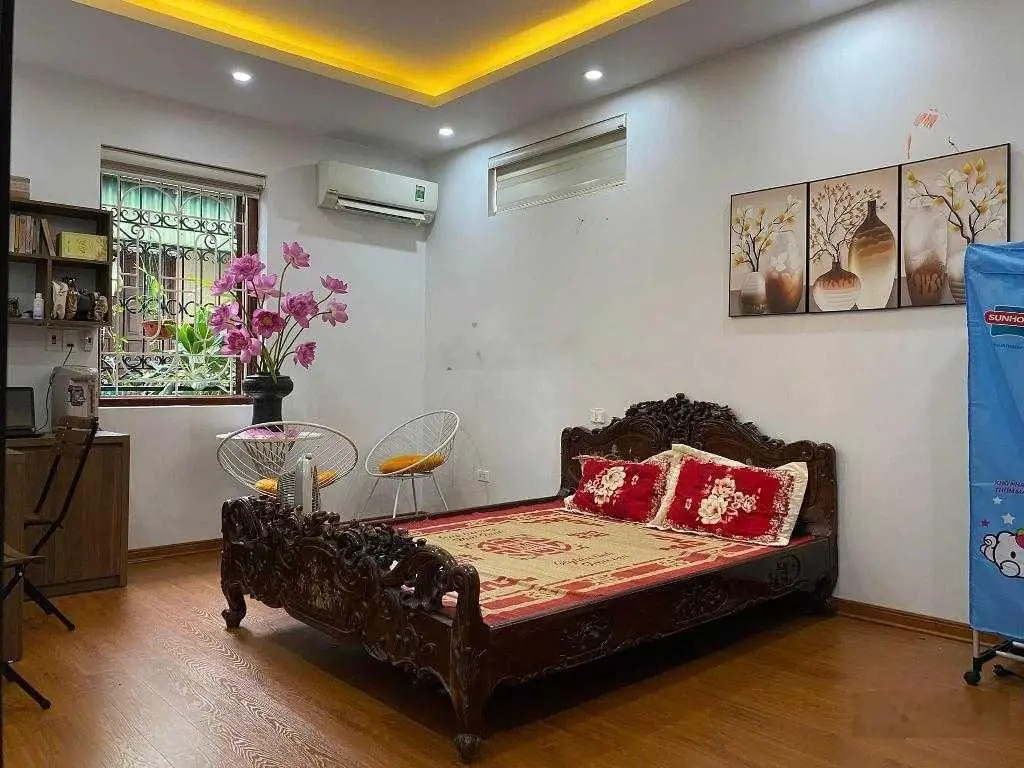 Bán nhà mặt ngõ ôtô đường Ngô Thì Nhậm 51m2x3T, mặt tiền 6.4m, giá 9.95 tỷ TL