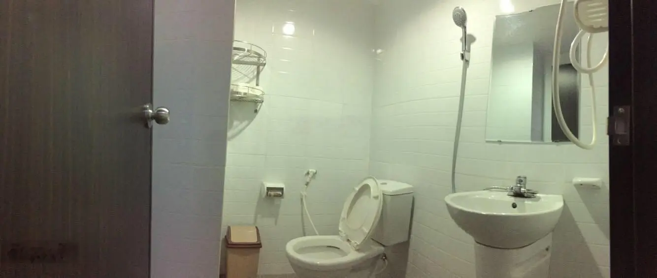 Bán căn hộ City Tower, gần Aeon 2PN 2WC, 60m2, giá 1 tỷ 150 có sổ hồng riêng