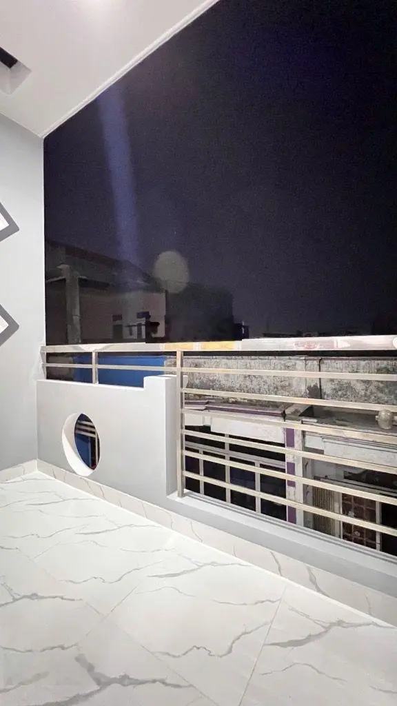 Bán nhà Tạ Quang Bửu, 46m2, ngang 4, hẻm rộng, sổ hồng pháp lý chuẩn, 3 tầng vào ở ngay, giá tốt