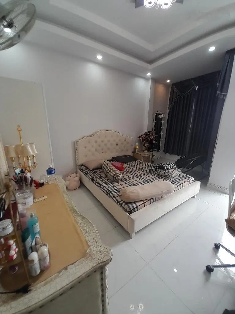 Giảm gấp 1 tỷ. bán nhà đẹp 4 tầng, tdt 272m2, đường xe hơi hoàng minh đạo, quận 8