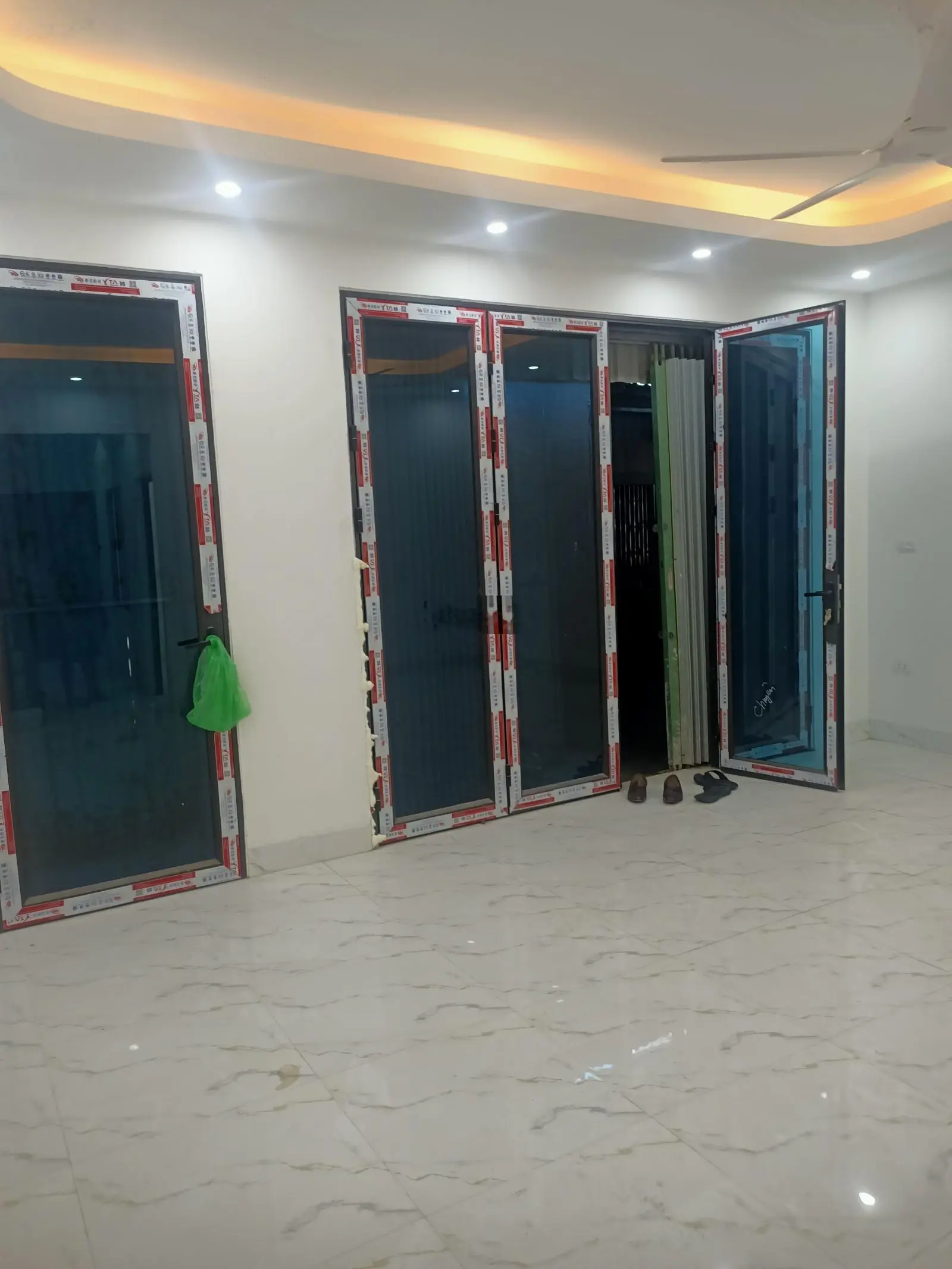 1.8 tỷ 66m2 nhà mới xây ở luôn, 60m ra bãi đậu xe, trước nhà ngõ 2.5m. QH 2025 chuyển sang đất ở