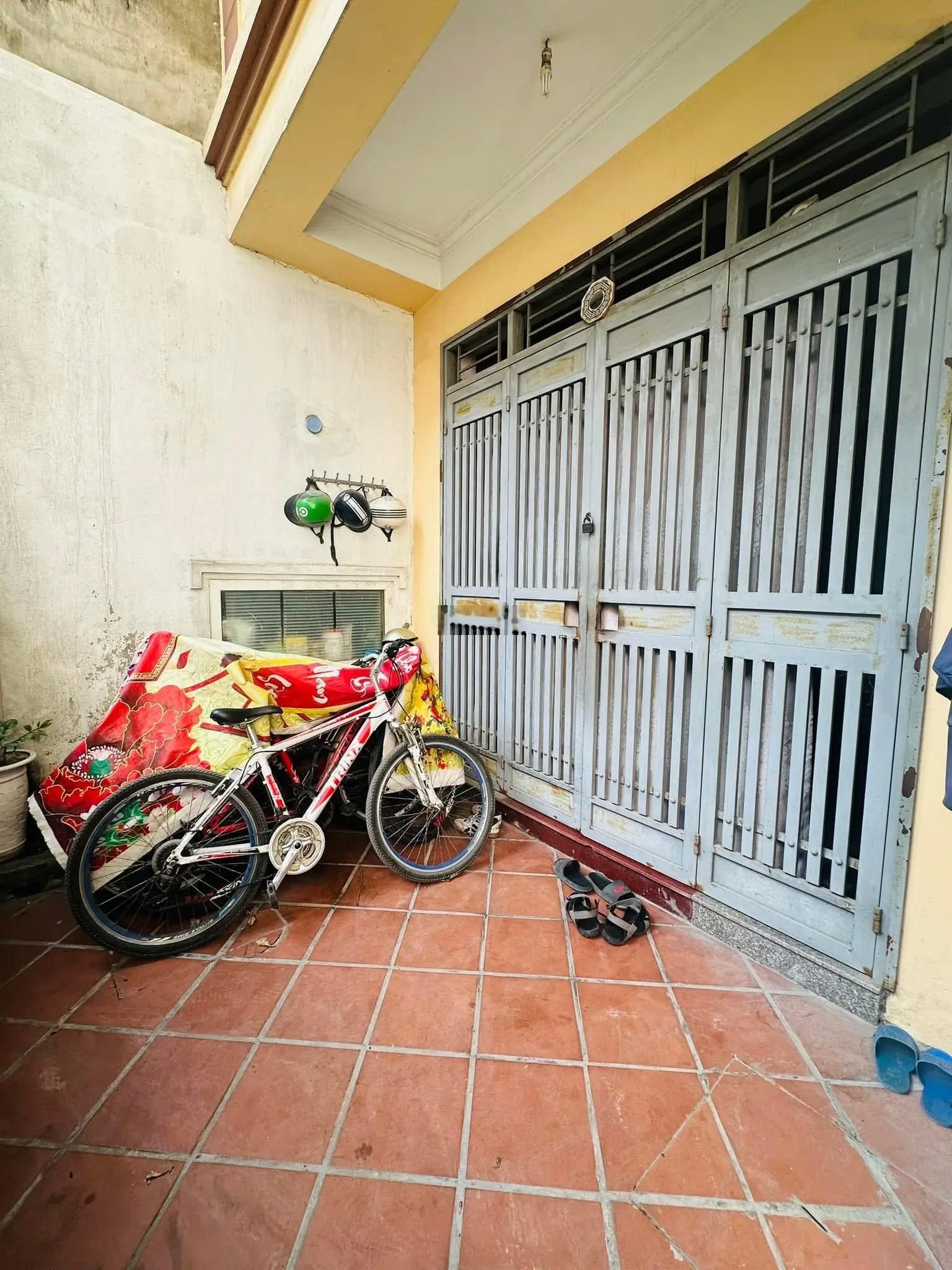 Bán gấp tại Hà Trì, 4,88 tỷ, 38m2, 3pn, 3wc, view đẹp