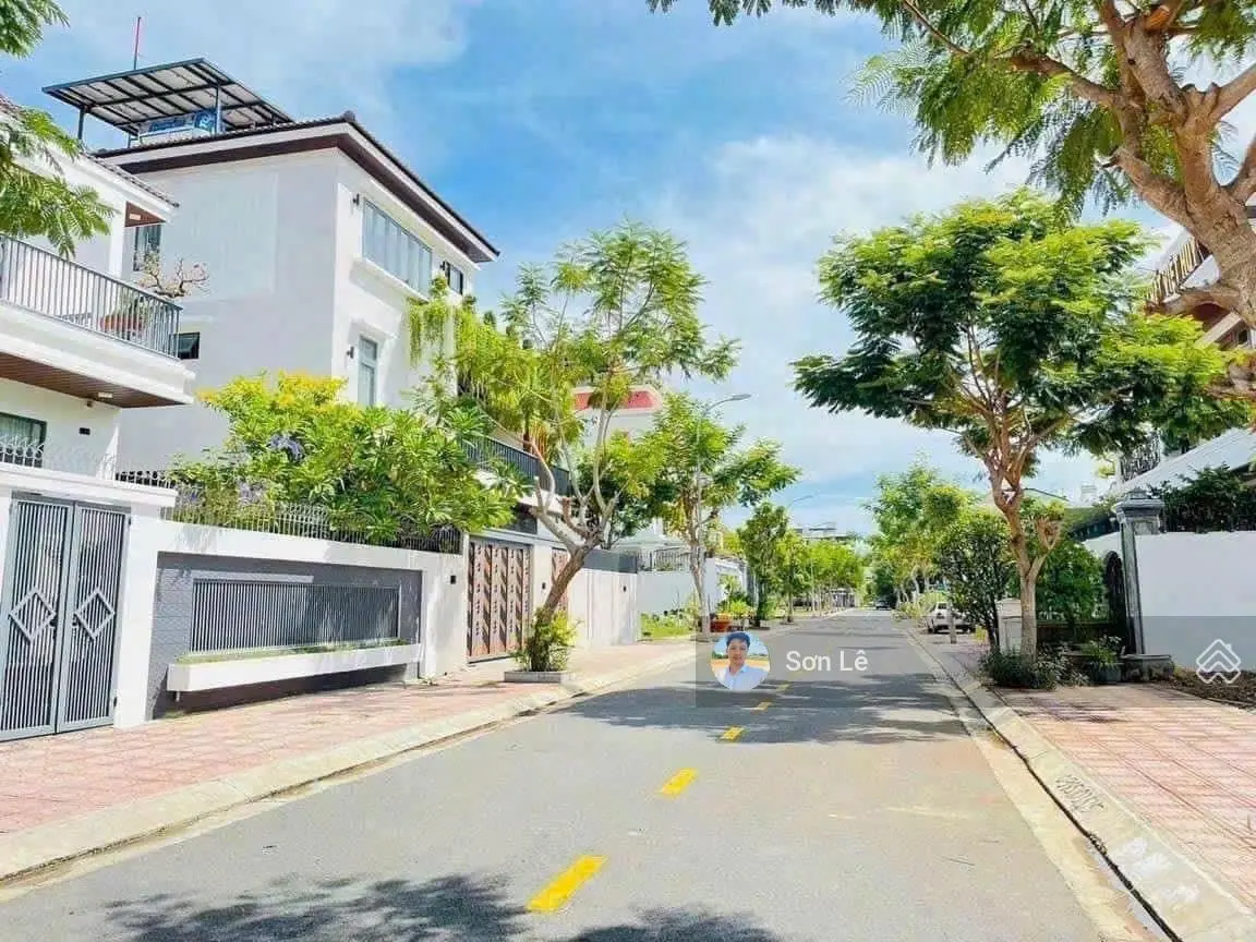 Cần Nhượng Lại Lô Biệt Thự 225m2 Đẹp, Ngang 15m Khu Đô Thị Lê Hồng Phong 2 Giá Chỉ 42 Tr/m2