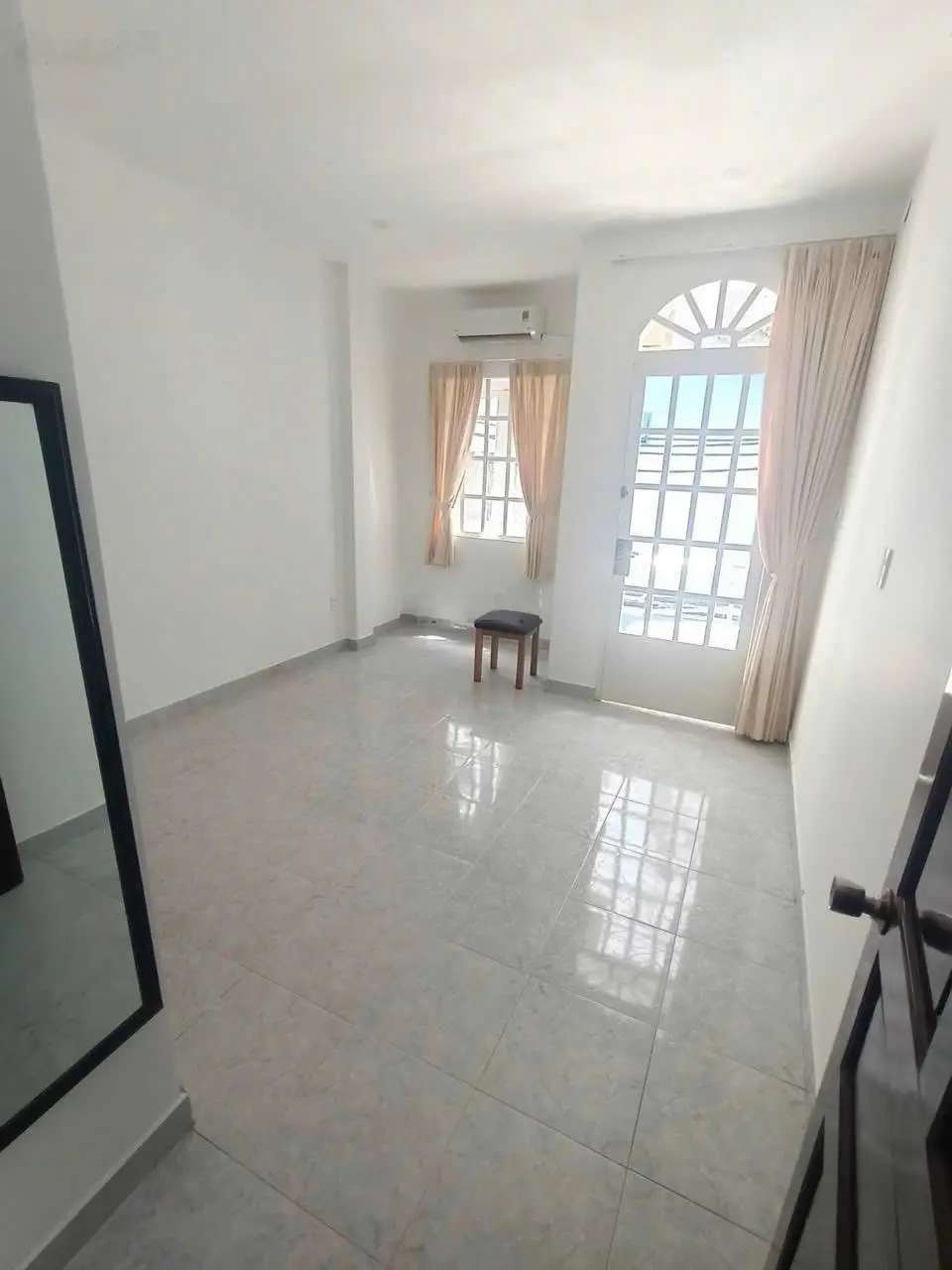 Giảm mạnh 2 tỷ gấp bán - Lê Văn Sỹ - Quận 3 - hẻm nhựa 6m oto ngủ nhà-ngang khủng 7m-4 tầng-12.4 tỷ