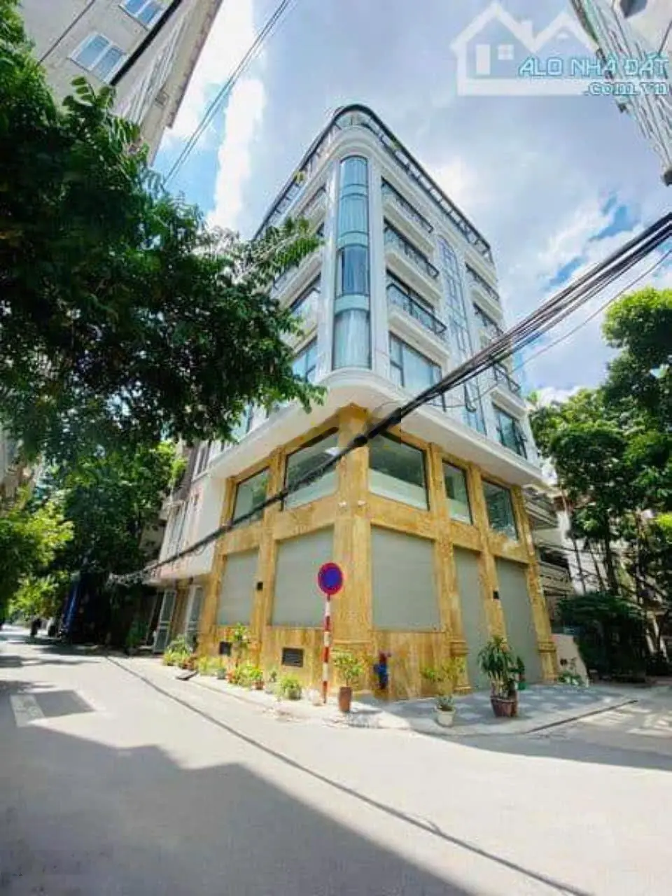 Bán nhà Trần Quý Kiên, Cầu Giấy văn phòng 80 m2, thông sàn, 16 chỗ tránh nhau, 25 tỷ, mặt tiền 7m
