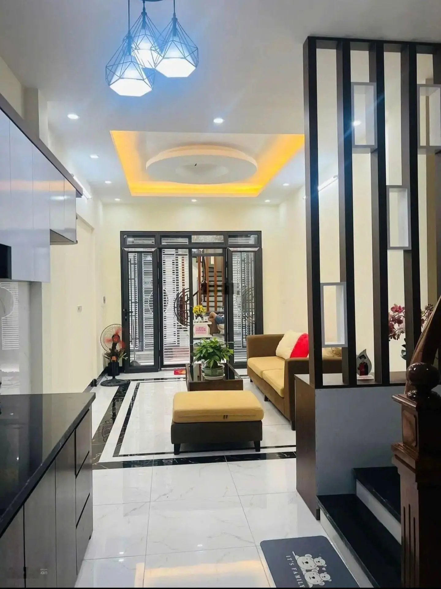 Siêu hiếm, 5T phố Bạch Mai, đầy đủ công năng, về ở ngay, gần mặt phố, chỉ hơn 4 tỷ
