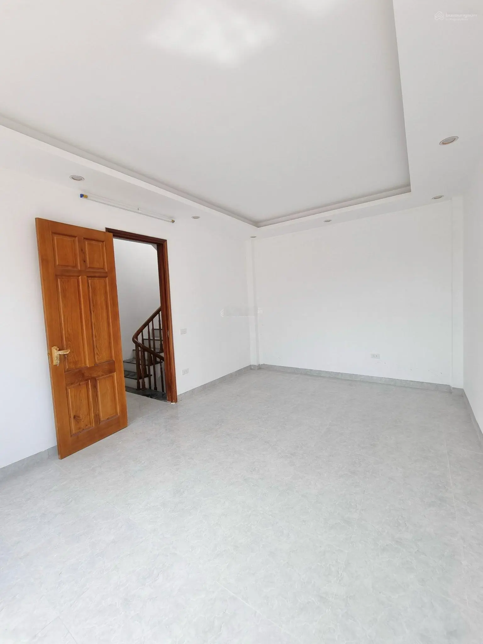 Bán nhà tổ 4 Phú Lương 30mx5t ô tô đỗ gần đường trước nhà rộng, thoáng mát giá chỉ 4,99 tỷ