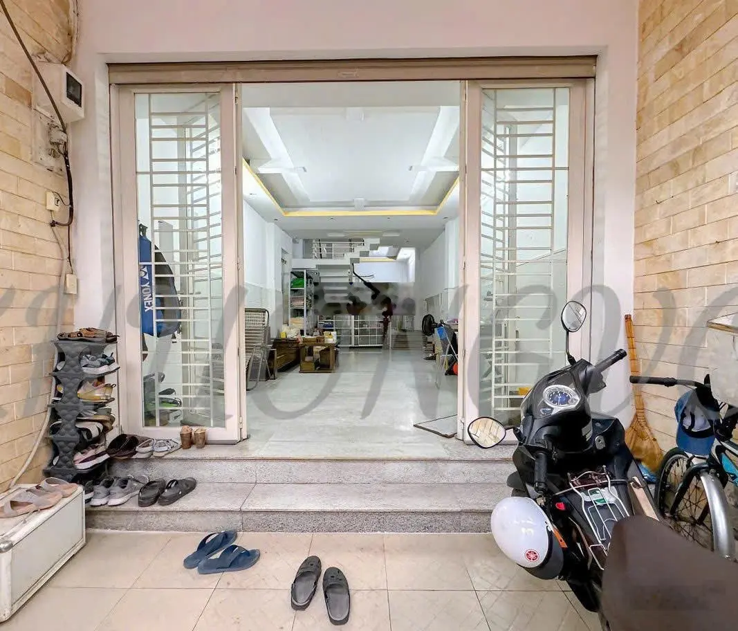 Bán NR 4PN, 5WC, 70m2, 11,8 tỷ tại Phú Thuận, Q7, HCM