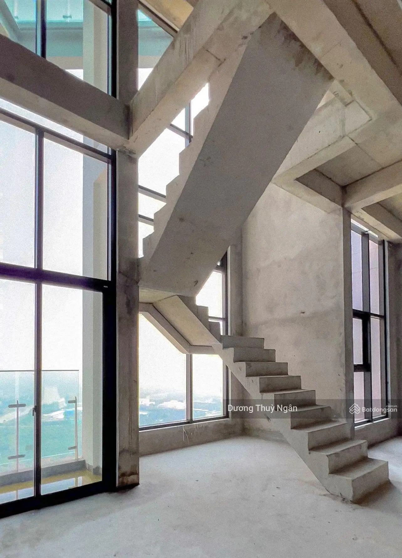 Duplex 3 phòng ngủ view đảo Ecopark giá tốt