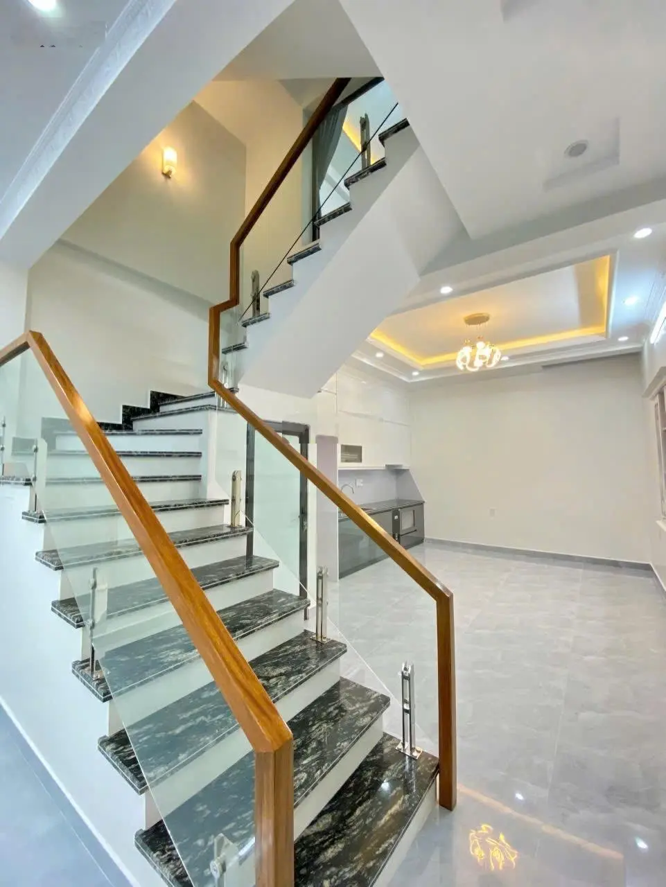 Nhà mới xây phố Thiên Lôi - Vĩnh Niệm