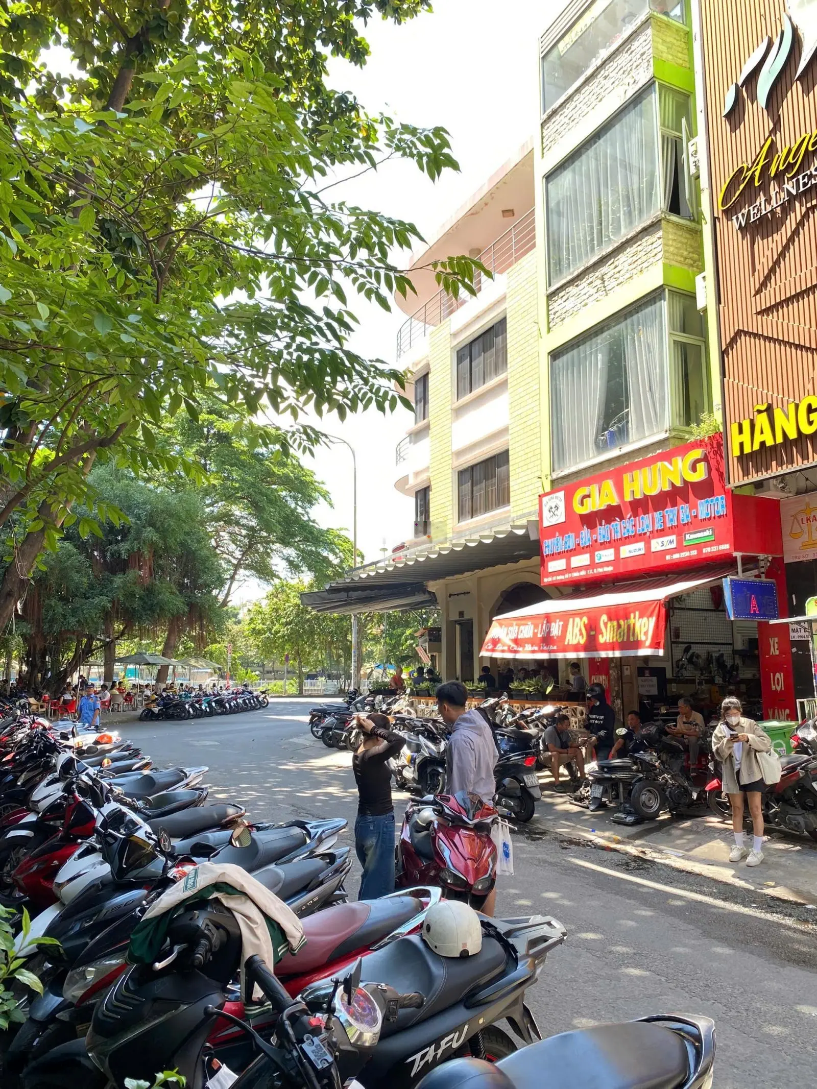 Hàng hiếm! Bán nhà MT Hoa Lan - Phố ẩm thực Phan Xích Long 5x17m, 5 Tầng HĐT 70tr - Giá 25 tỷ