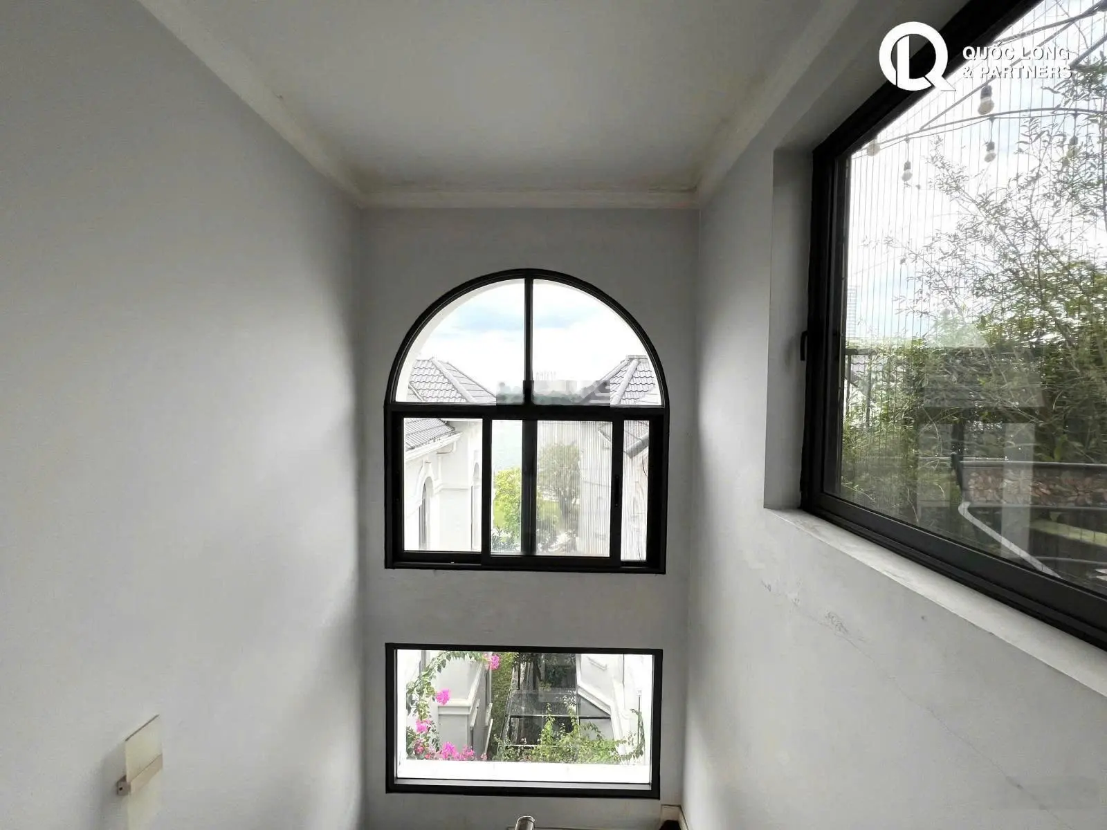 Bán BT TuLip Vinhomes Harmony ngay hồ điều hòa, nhà đẹp, nội thất sang trọng. Giá: 30 tỷ