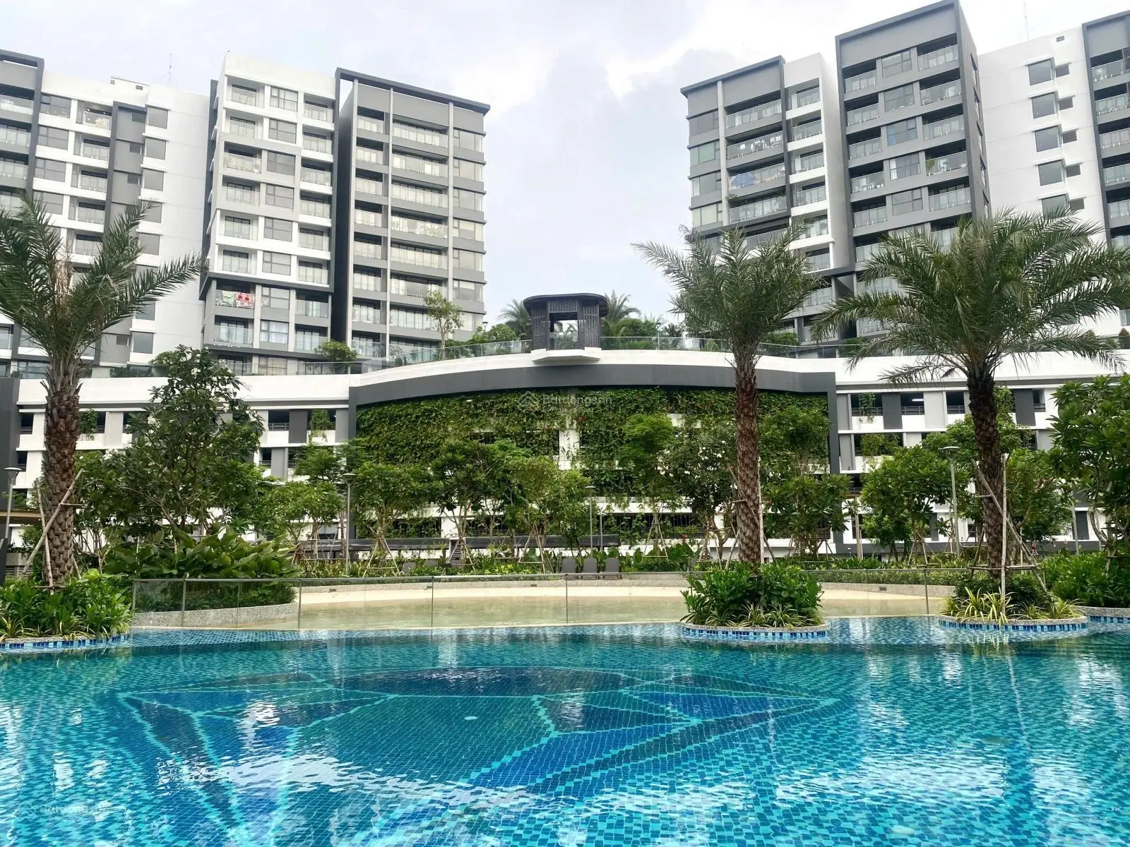 Căn hộ CC Centery 3PN 121m2 thanh toán 1,8 tỷ nhận nhà, ân hạn gốc 3 năm, chiết khấu 17%