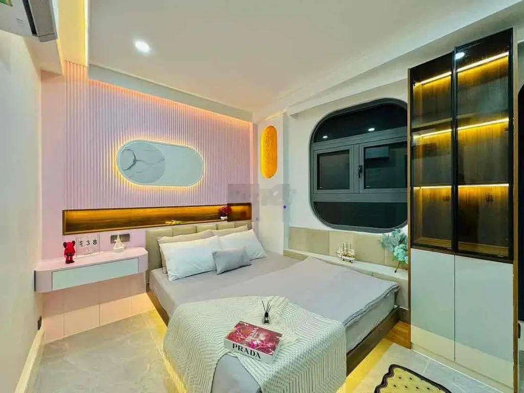 BÁN NHÀ ĐẸP 5 TẦNG PHAN XÍCH LONG PHÚ NHUẬN - HXH NGANG BỀ THẾ 6M