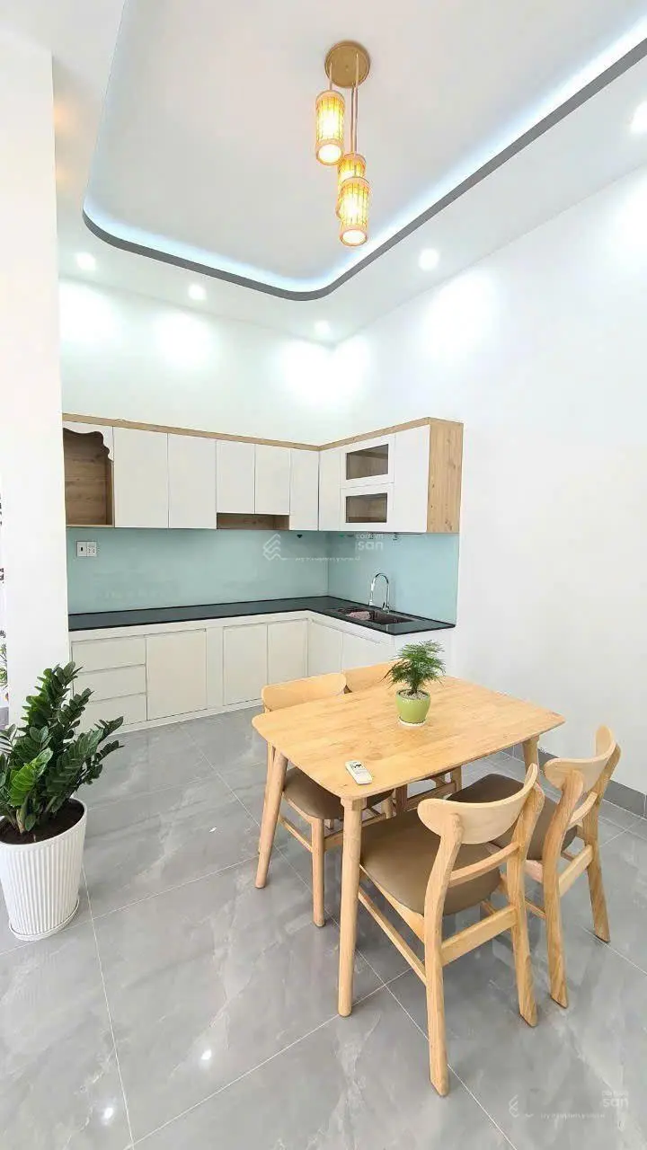 Bán nhà mới trung tâm TDM. Giá chỉ hơn 2 tỷ. Đường nhựa 5m