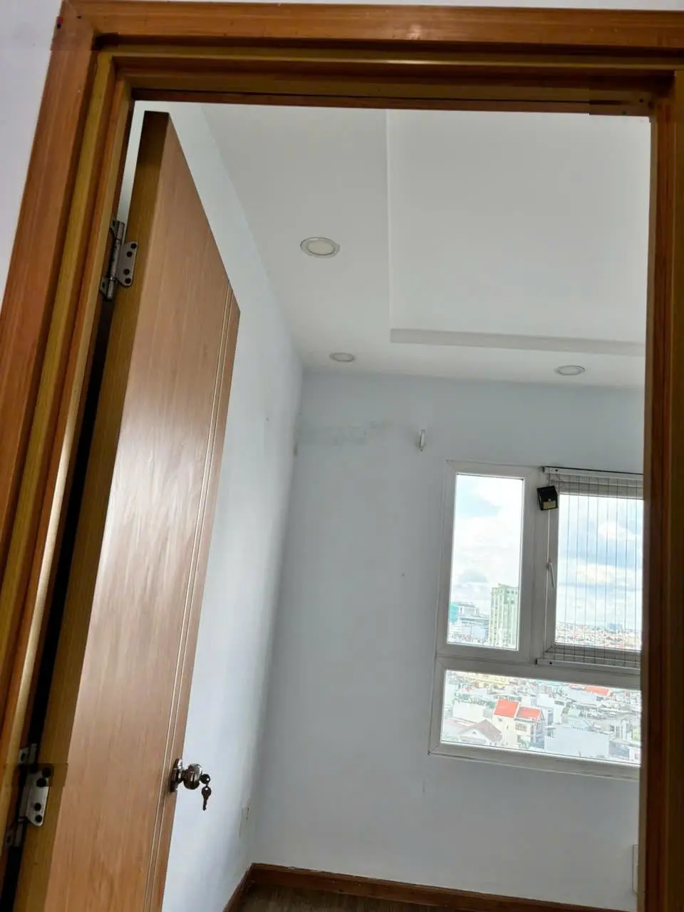 Bán căn hộ 3 phòng ngủ tại Saigonres Vincom Nguyễn Xí, chính chủ giá 4 tỷ LH MR. Hoàng 0932 359 ***