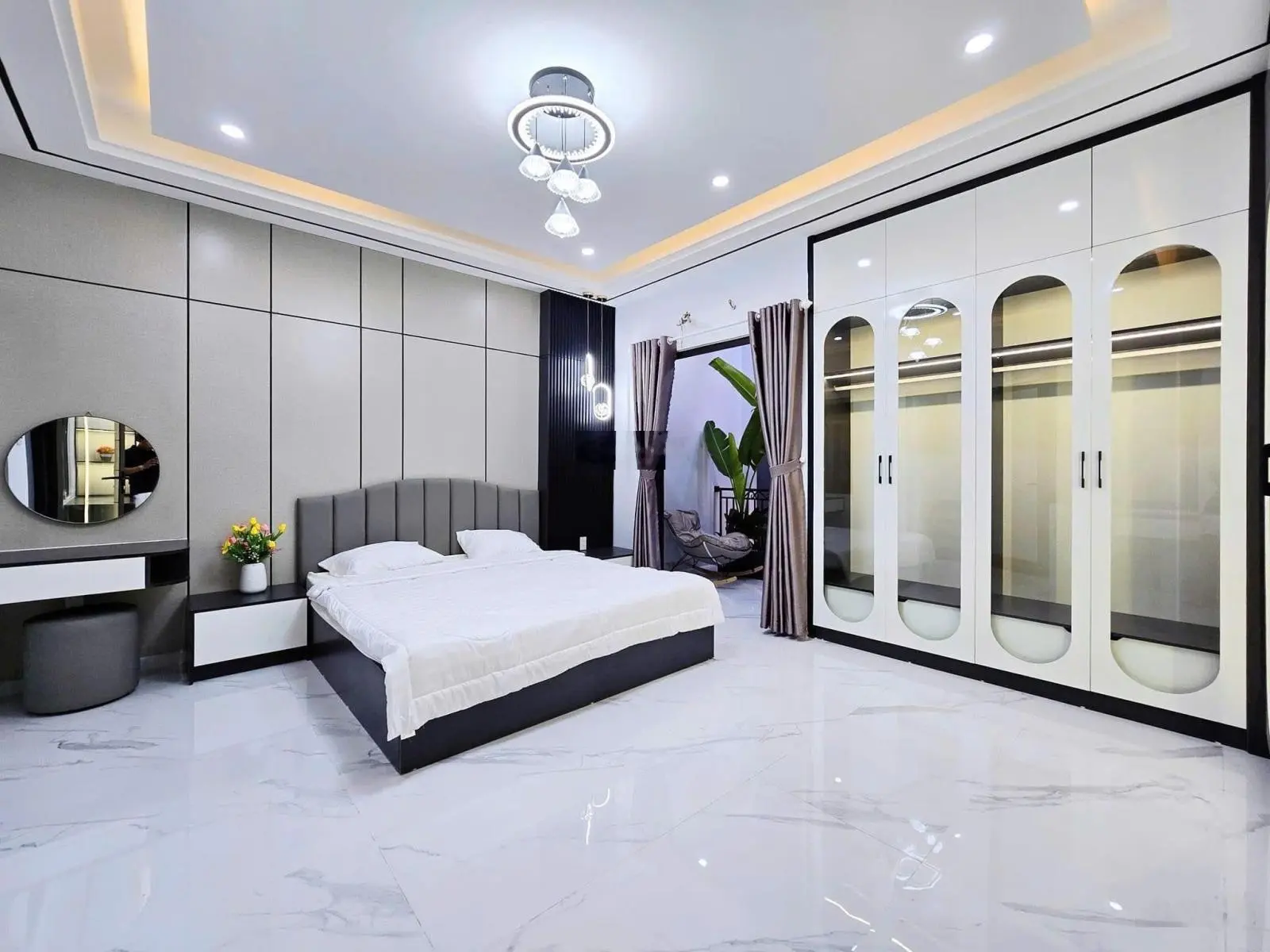 Siêu phẩm gõ cửa căn nhà HXH 4m, DT 45m2. Giá: 2tỷ860 Lê Văn Sỹ, Phường 3, Quận 3. Sổ riêng