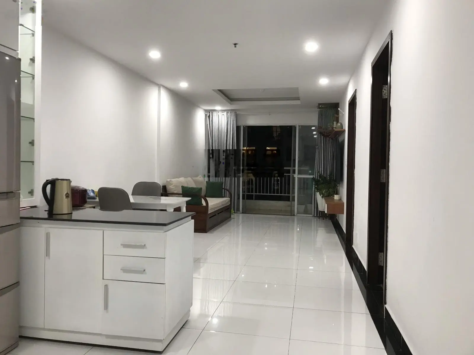 Cần bán căn hộ Giai Việt Tạ Quang Bửu, P5, Q8. D82m2, 2 phòng ngủ , 2WC
