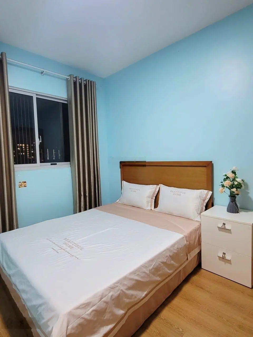 Bán căn hộ Ruby 3PN có ban công, view nội khu, giá 3.68 tỷ