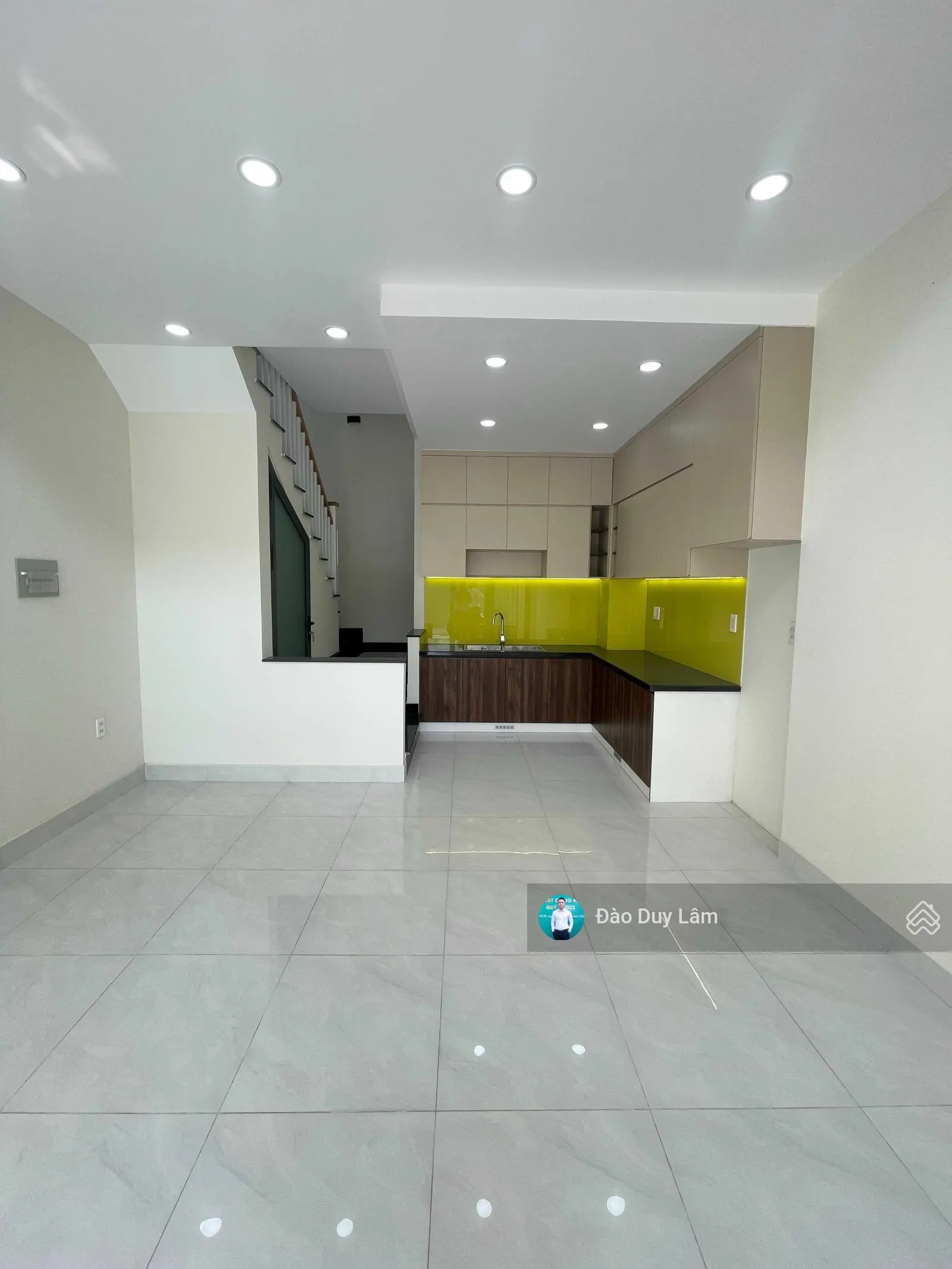 Còn 1 căn giảm mạnh: 8.5 tỷ còn 7.2 tỷ nhà mới đồng bộ ngay Vạn Phúc City, đường ô tô - sổ riêng