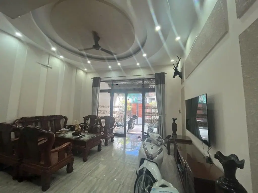 Minh Phụng - Quận 6 - 140m2 - Chủ bán gấp đi định cư Mỹ