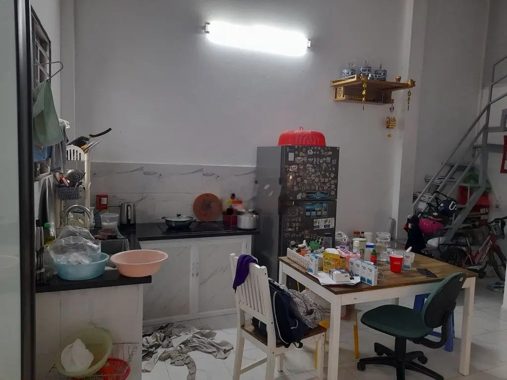 Cần bán nhà tại Phú Diễn, Bắc Từ Liêm. Diện tích 37m2