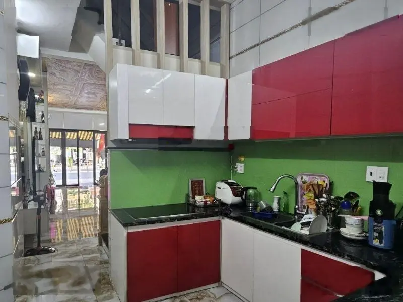 Bán nhà đường Lê Hồng Phong Q10 (ngang 5x20m) 5 tầng, CN 100m2, thu nhập 75tr/ tháng