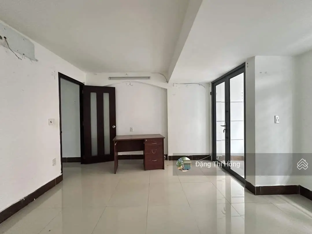 Nhà cần bán gấp đường Tân Túc 80m2 ngay UBND Bình Chánh, 1T2L, cách Quốc Lộ 1A 500m, sổ sẵn