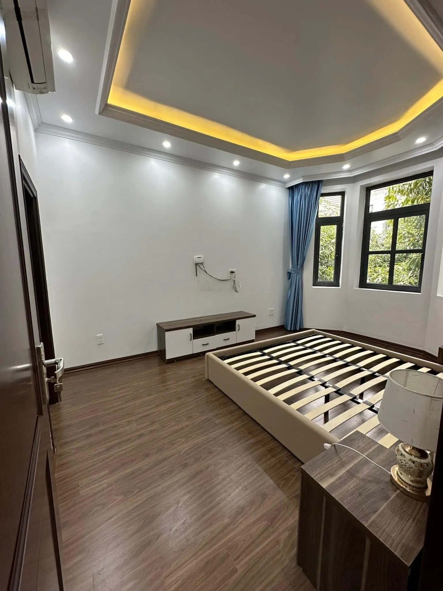 21,9 tỷ căn Manhattan 160m, thang máy, khu VIP hoàn thiện tâm huyết, thiết kế hiện đại