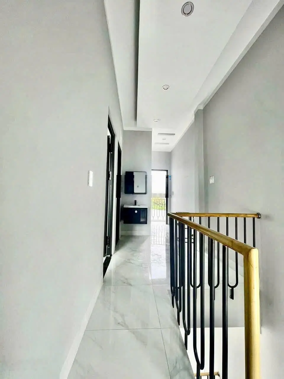Căn nhà lầu giá rẻ chỉ 750tr gần chợ Thanh Hoá - Trảng Dài - Biên Hoà