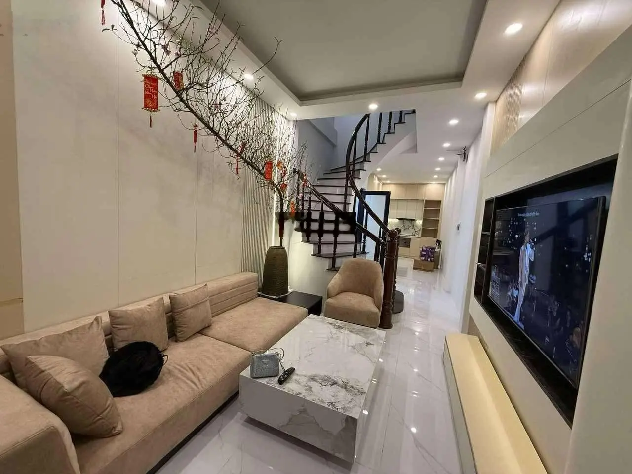 Bán nhà đống đa gần hồ ba mẫu khâm thiên